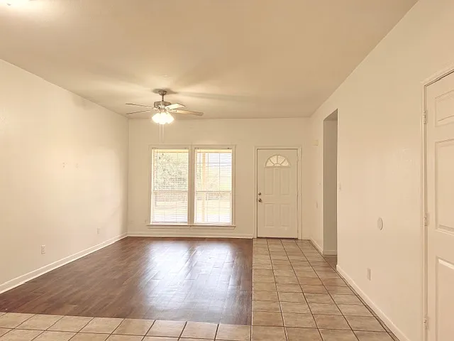 918 Andrews St #918 — Photo 4