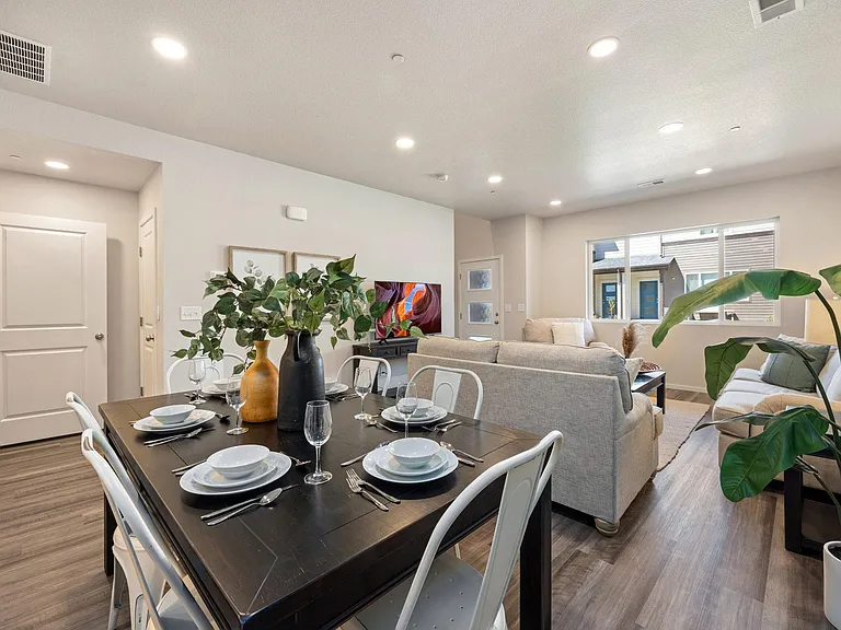 2838 Barnstormer St #2 — Photo 7