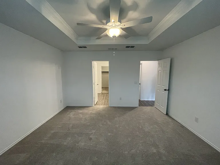825 Breakwater Dr — Photo 8