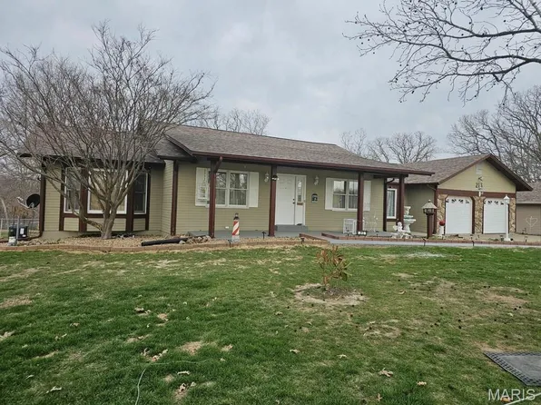 213 Lincoln Ln, Winfield, MO 63389