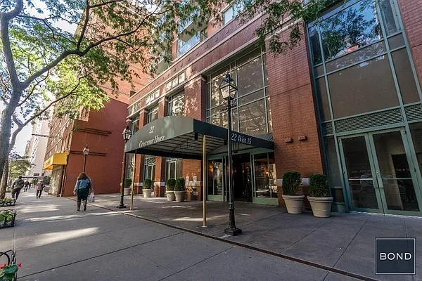 Rented by Bond New York | media 18