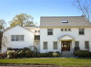 4 Rosalind Ct, Cortlandt Manor, NY 10567