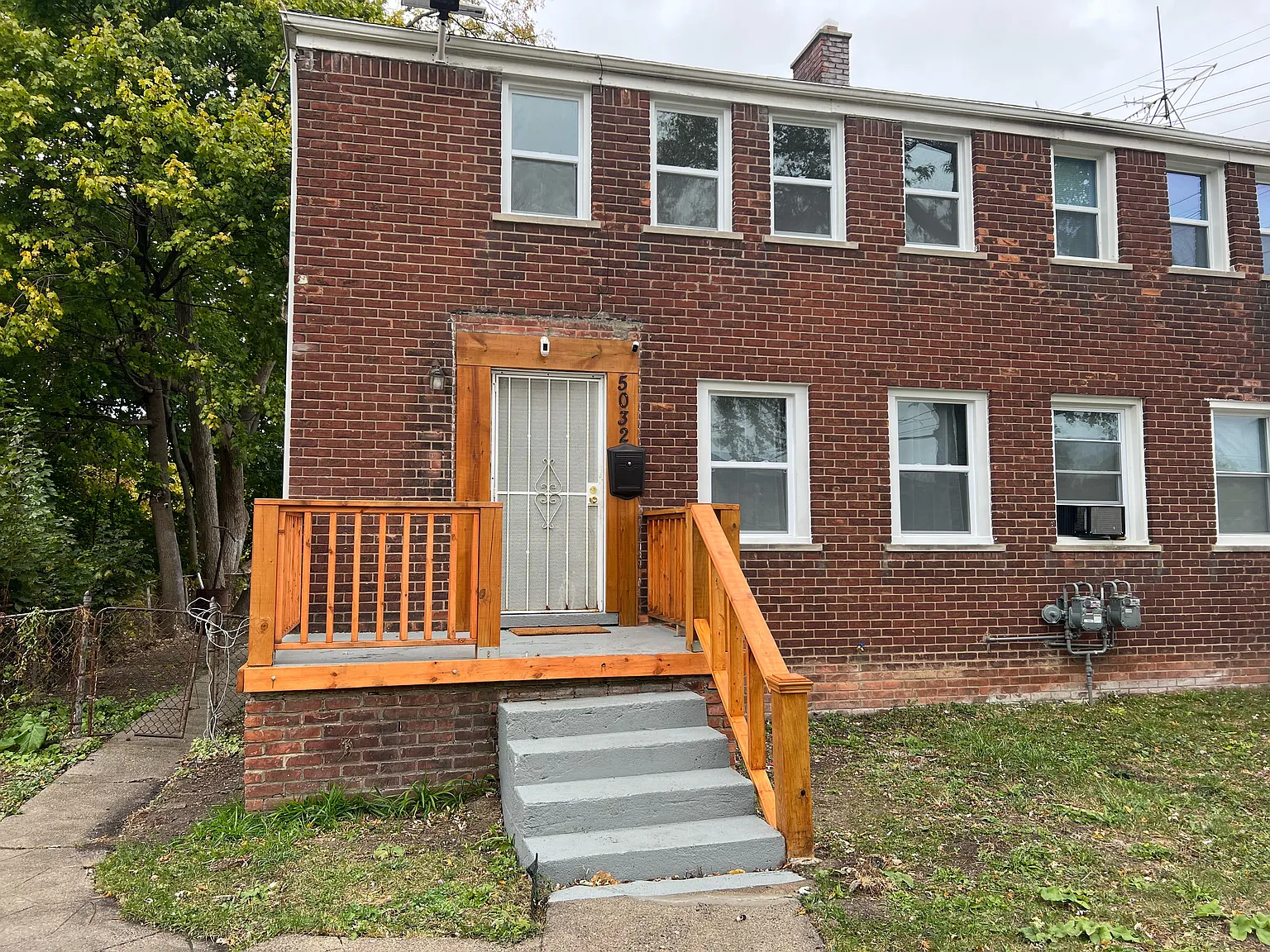 3 bed, 1000 sqft, $1,000 — Photo 1
