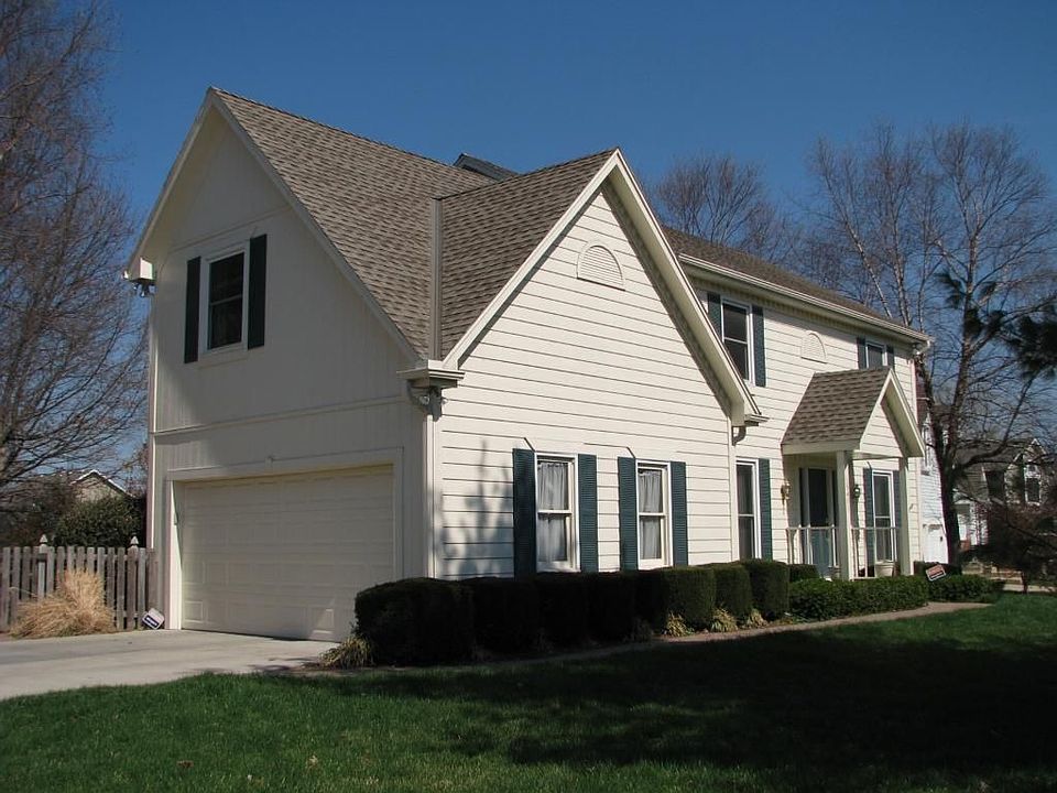 1st image of 15401 Conser St
