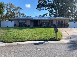 699 San Roy Dr S, Dunedin, FL 34698