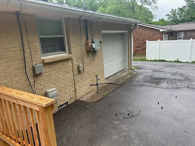 1273 Slayden Cir — Photo 13