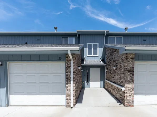 155 E San Marnan Dr APT 1, Waterloo, IA 50702
