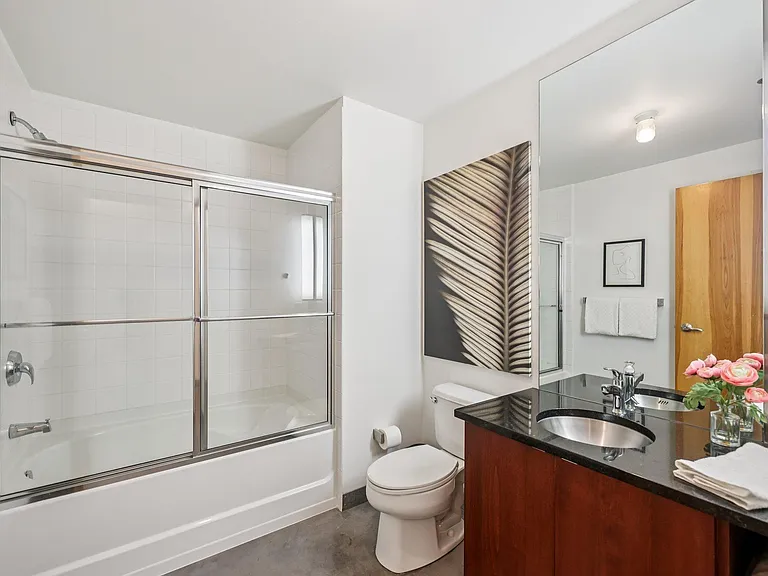 2929 Chicago Ave #1105 — Photo 14