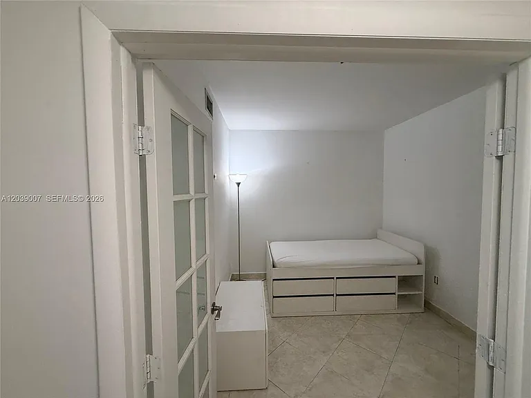 17555 Atlantic Blvd #1103 — Photo 8