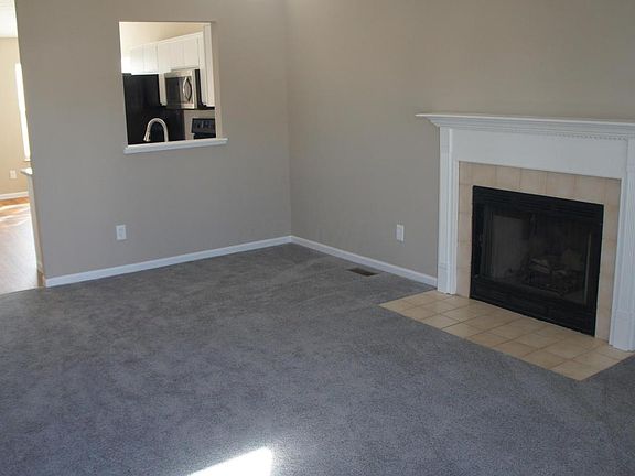 4th image of 1474 Pineland Ct