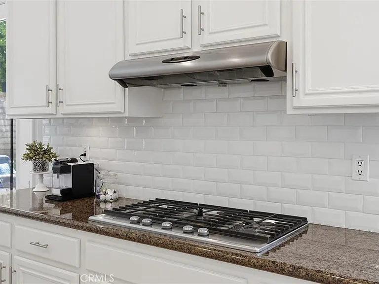 24231 Blossom Ct — Photo 18