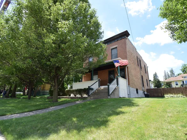 34 S La Fox St, South Elgin, IL 60177
