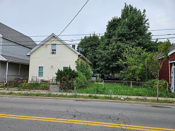 5th image of 431 W 18th St