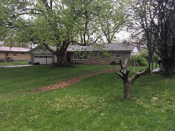 2nd image of 6124 Woodside Dr