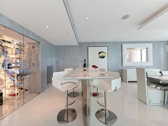 5th image of 17001 Collins Ave #Penthouse 1-4701