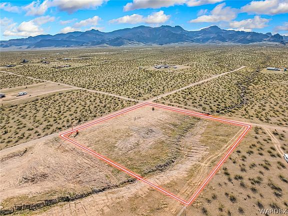 4th image of 3224 S Amythest Rd