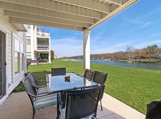 2230 Landings Ln, Delavan, WI 53115