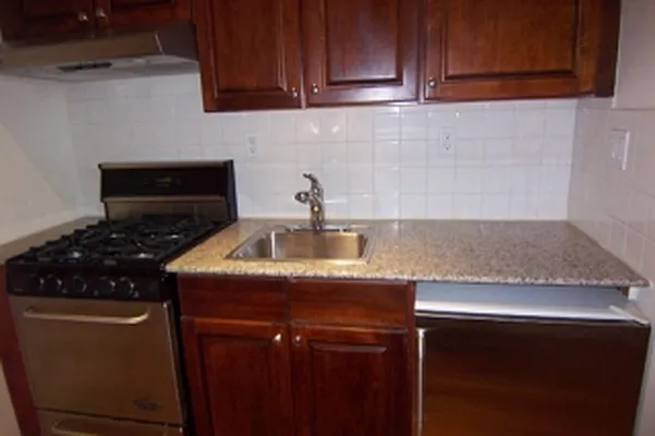 Rented by Fox Residential Group | media 12