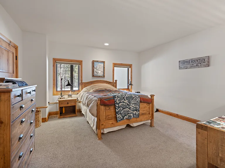 234 Solomons Ln — Photo 14