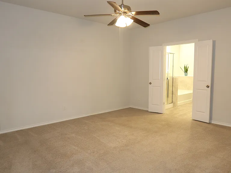 4805 Sassafras Dr — Photo 9