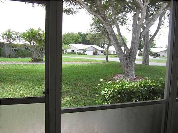 Home For Sale In Cameo Woods