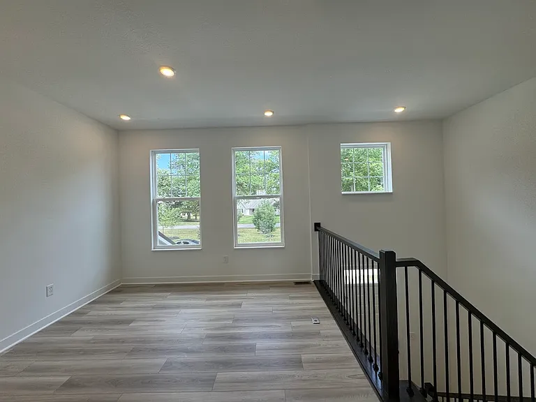 13847 Gatsby Dr — Photo 59