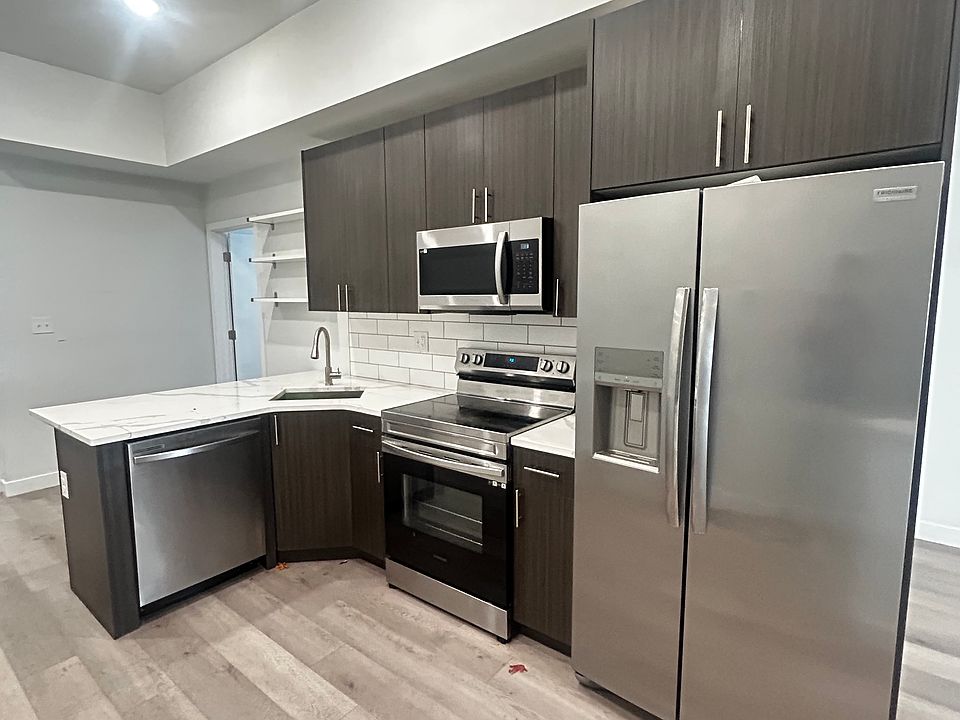 1st image of 2423 N 7th St Floor 1