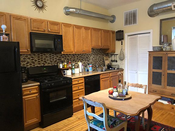 3rd image of 2720 W North Ave APT 3R