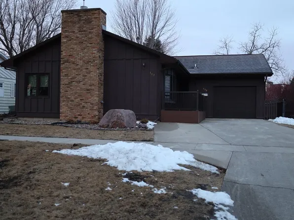 309 S Dickinson St, Rock Rapids, IA 51246