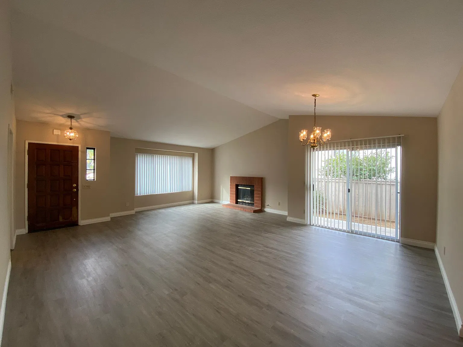 3 bed, 1475 sqft, $3,980 — Photo 2