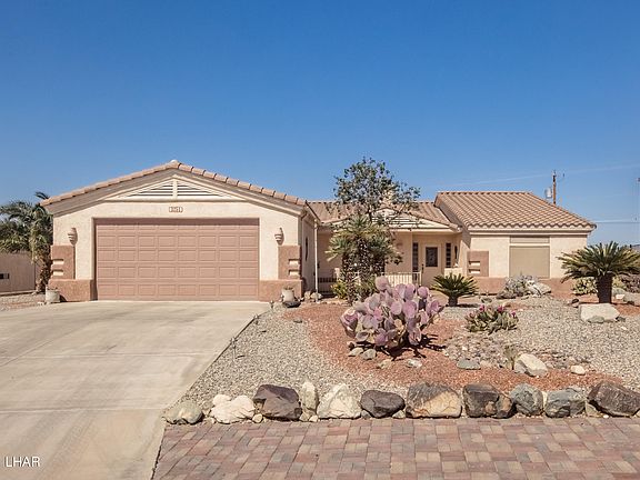 2nd image of 3251 Feather Palm Ln