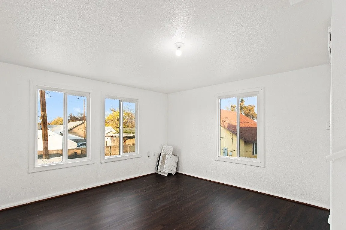 1323 Monterey Ave — Photo 4