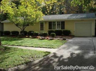 3819 Moorland Dr, Midland, MI 48640