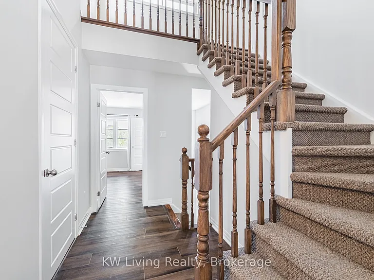70 Plains Rd E #18 — Photo 22