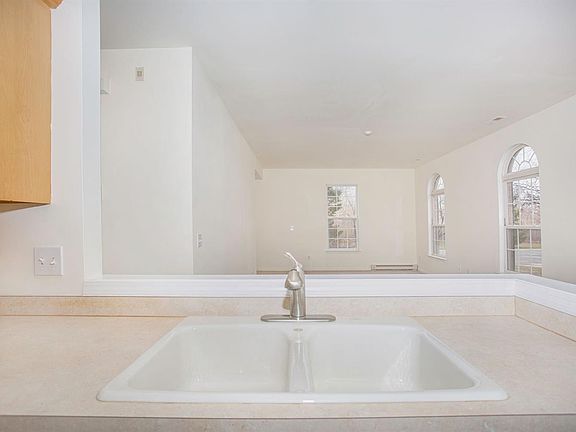 5th image of 1867 Pinecroft Dr #175