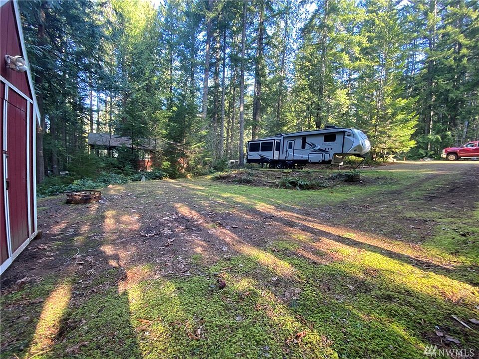 Beautiful lot w/ 2019 40' Chaparral Coachman included in sale!