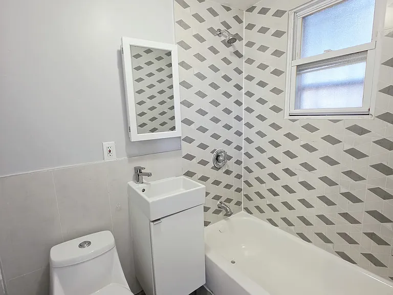 144 Clendenny Ave #1A — Photo 5