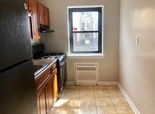 302 N Oraton Pkwy APT B2, East Orange, NJ 07017