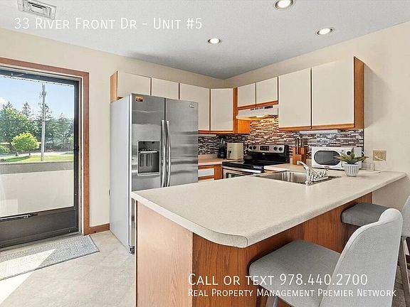 4th image of 33 River Front Dr APT 5