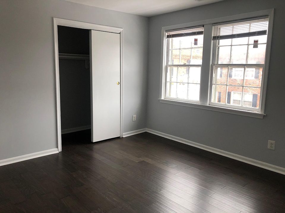 2nd image of 2106 38th St SE
