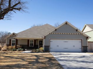 930 Plum St, Graham, TX 76450