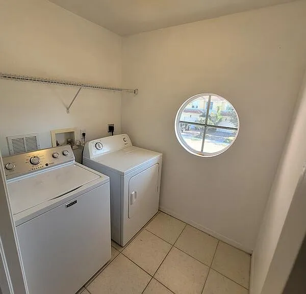 303 Seminole Palms Dr — Photo 47