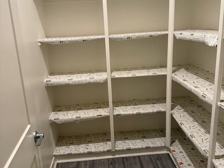 2592 E Embry Ln — Photo 13