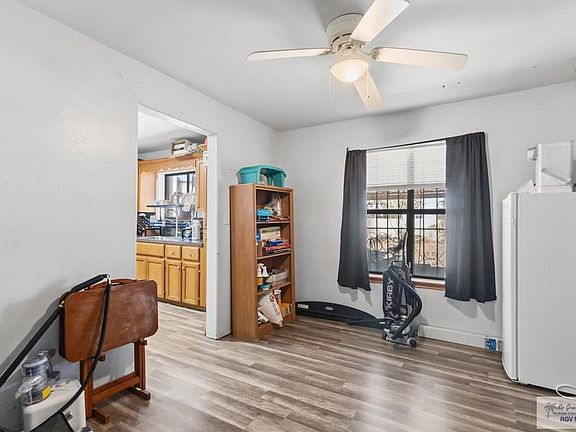 5th image of 205 E 11th St