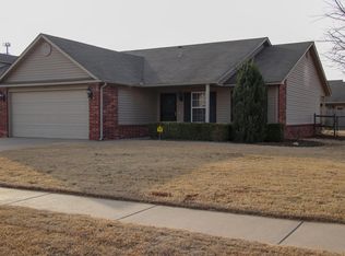 7814 E 132nd St S, Bixby, OK 74008