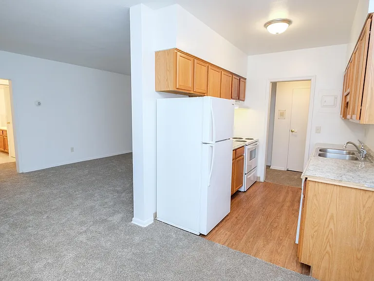 Knollwood Estates — Photo 29