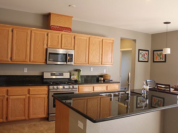 4th image of 2970 Maybrook Dr