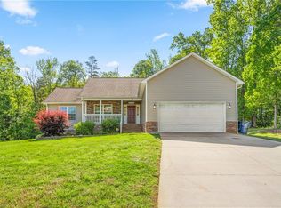2398 Featherstone Ct, Trinity, NC 27370