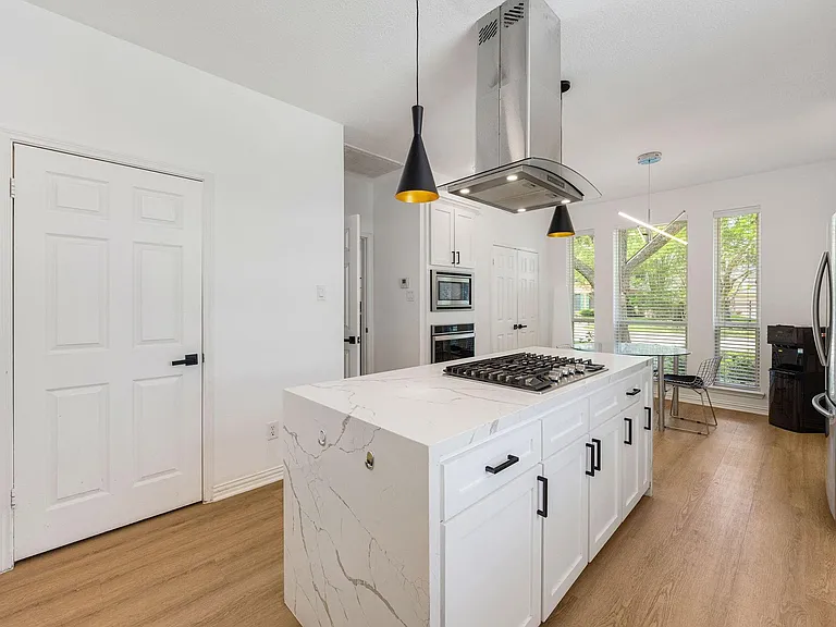 3219 Castlewind Dr — Photo 17