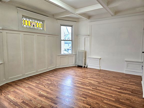 5th image of 262 S Burnet St #2